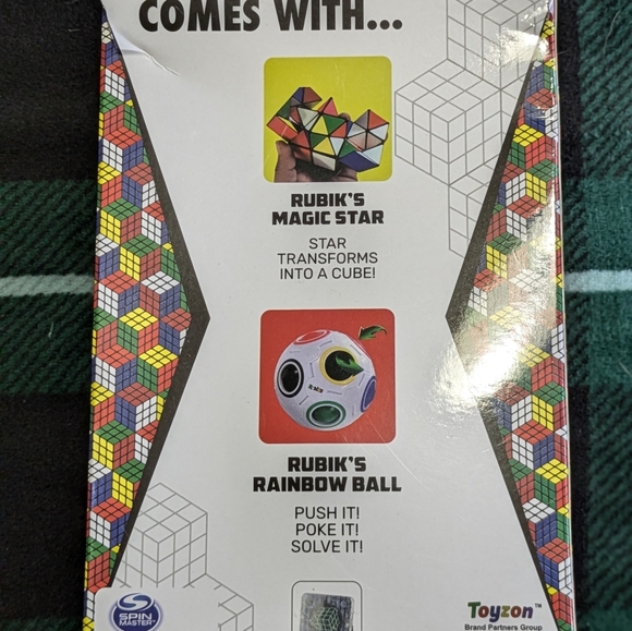 Brand NEW! Rubik's Cube Gift Set - Picture 4 of 6